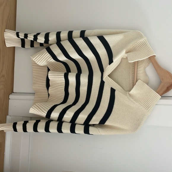 Cute striped sweater - Picture 1 of 7